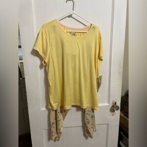 NWT! Muk Luks Capri 2 Piece Pajama Set - Yellow Pineapple - Size 1X